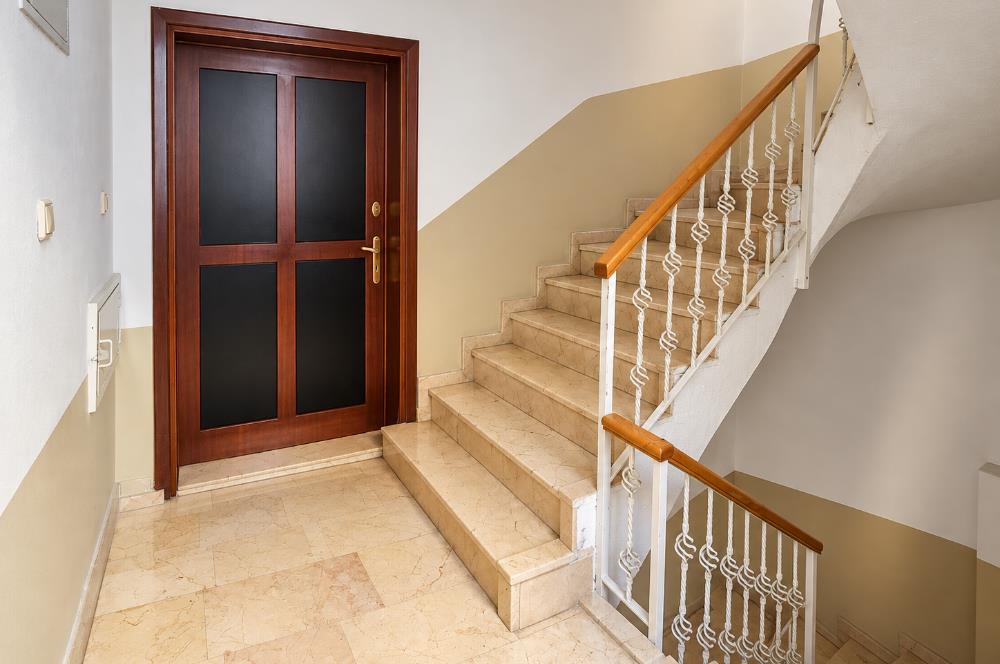 CENTURY 21'DEN SIRRIPAŞA'DA 85 M² KİRALIK 1. KAT 1+1 BÜRO / OFİS