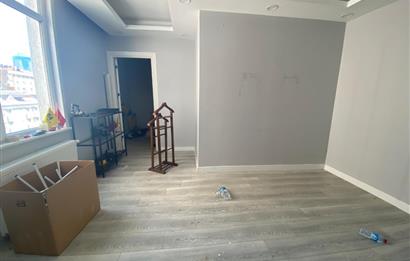 Ataşehir'de Oturuma Hazır kiralık 125 M2 Ofis Katı
