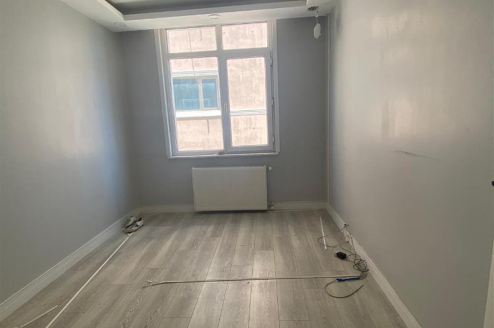 Ataşehir'de Oturuma Hazır kiralık 125 M2 Ofis Katı