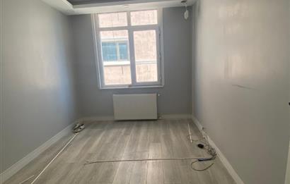Ataşehir'de Oturuma Hazır kiralık 125 M2 Ofis Katı