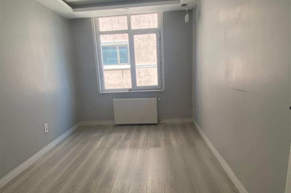 Ataşehir'de Oturuma Hazır kiralık 125 M2 Ofis Katı