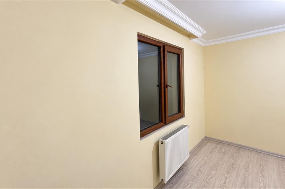 ÇEKMEKÖY EKŞİOGLU KPALI MUTFAK,EBEVEYN BANYOLU 2+1 KİRALIK DAİRE