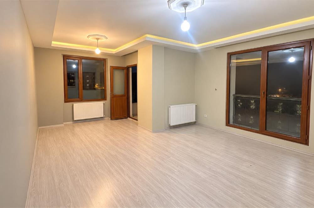 ÇEKMEKÖY EKŞİOGLU KPALI MUTFAK,EBEVEYN BANYOLU 2+1 KİRALIK DAİRE