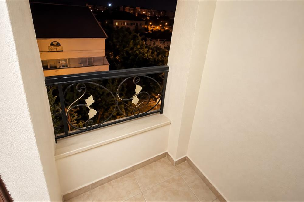 ÇEKMEKÖY EKŞİOGLU KPALI MUTFAK,EBEVEYN BANYOLU 2+1 KİRALIK DAİRE