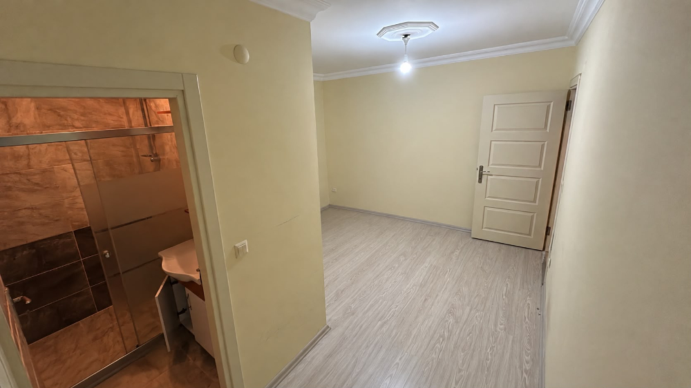ÇEKMEKÖY EKŞİOGLU KPALI MUTFAK,EBEVEYN BANYOLU 2+1 KİRALIK DAİRE