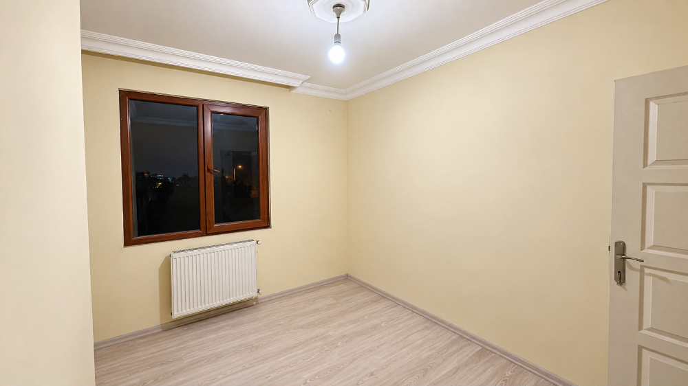 ÇEKMEKÖY EKŞİOGLU KPALI MUTFAK,EBEVEYN BANYOLU 2+1 KİRALIK DAİRE