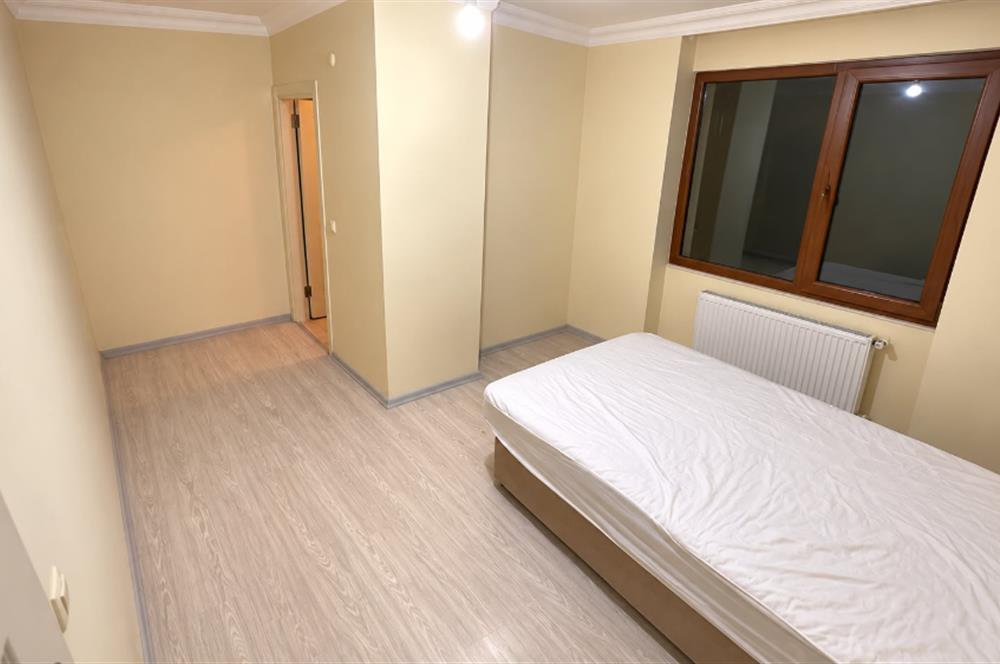 ÇEKMEKÖY EKŞİOGLU KPALI MUTFAK,EBEVEYN BANYOLU 2+1 KİRALIK DAİRE