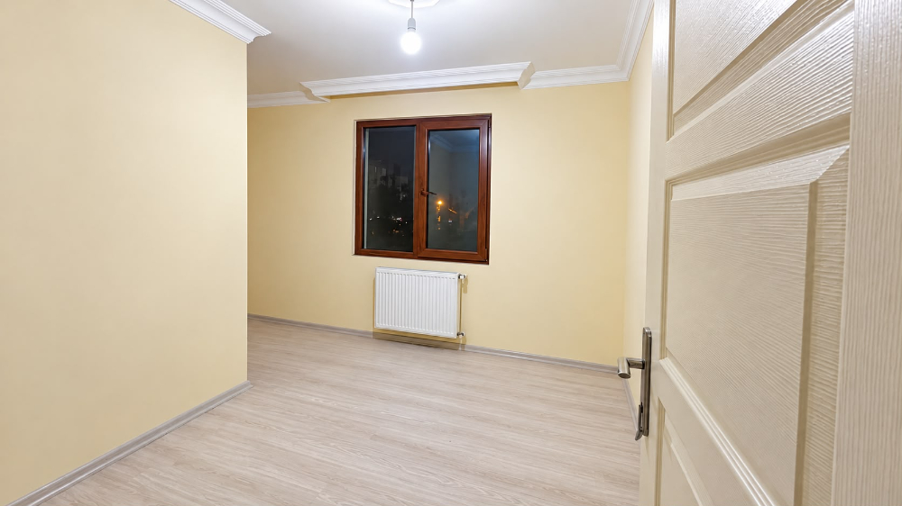 ÇEKMEKÖY EKŞİOGLU KPALI MUTFAK,EBEVEYN BANYOLU 2+1 KİRALIK DAİRE