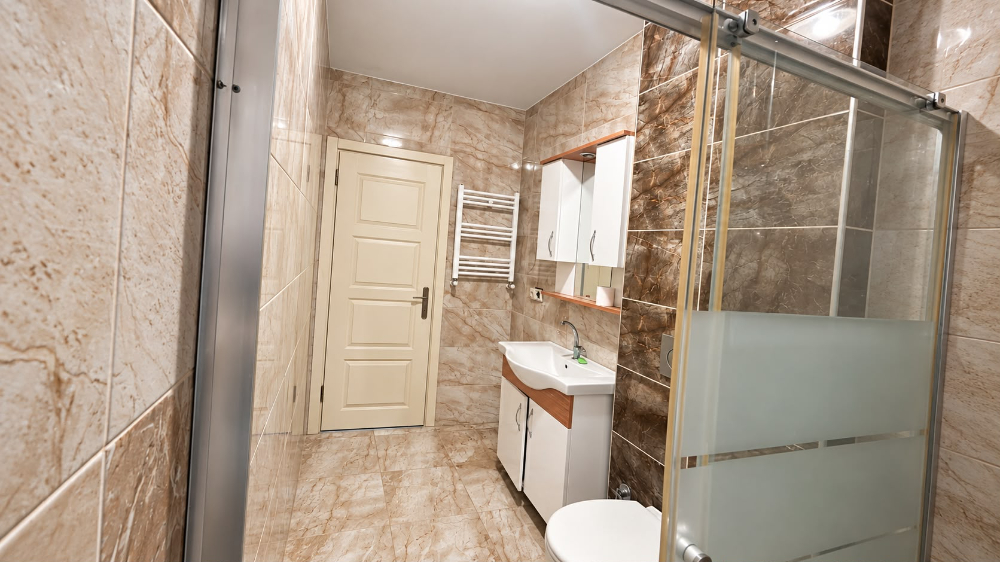 ÇEKMEKÖY EKŞİOGLU KPALI MUTFAK,EBEVEYN BANYOLU 2+1 KİRALIK DAİRE