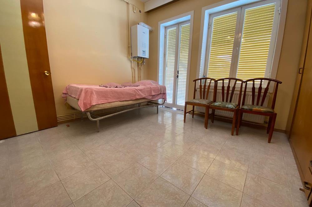 BÜYÜKADA MERKEZDE VAPUR İSKELESİ&ÇARŞIYA 5DK 3+1 KİRALIK