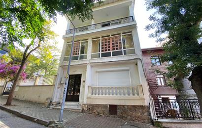 BÜYÜKADA MERKEZDE VAPUR İSKELESİ&ÇARŞIYA 5DK 3+1 KİRALIK