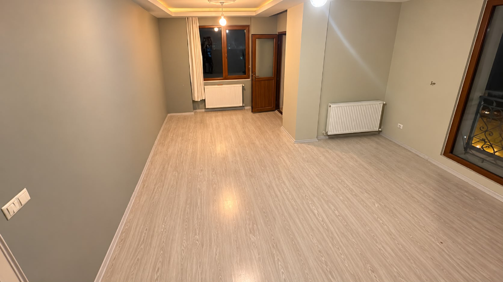 ÇEKMEKÖY EKŞİOGLU KPALI MUTFAK,EBEVEYN BANYOLU 2+1 KİRALIK DAİRE