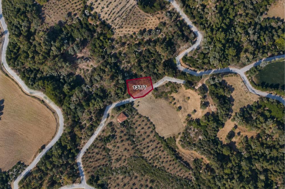 Muğla Menteşe Fadıl'da Yola Cepheli 637 m² Müstakil Parsel