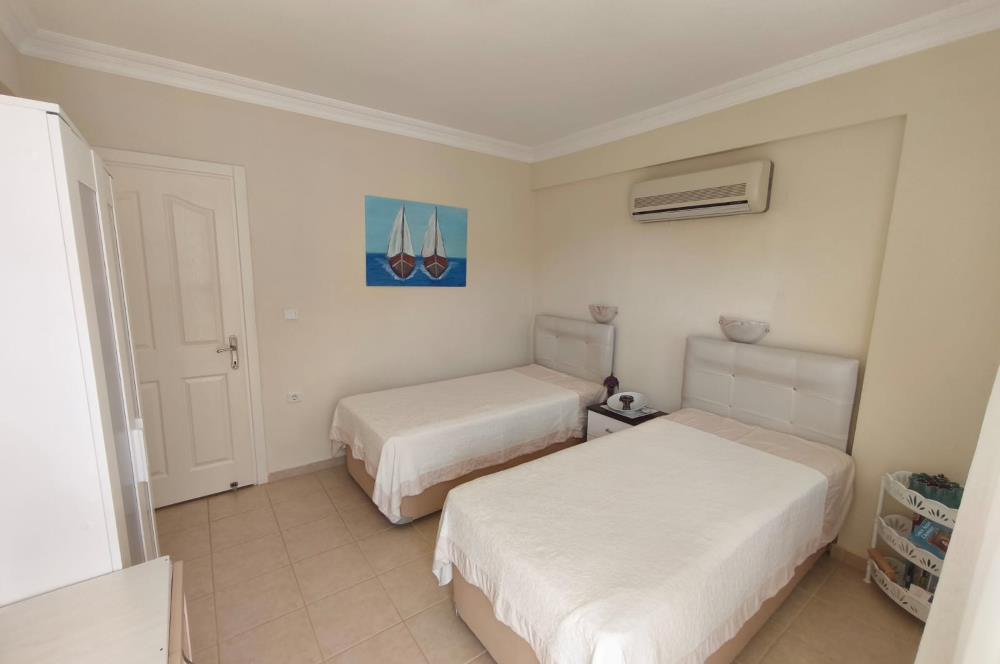 Fethiye Patlangıç'ta Deniz Manzaralı, Site İçinde Havuzlu Daire