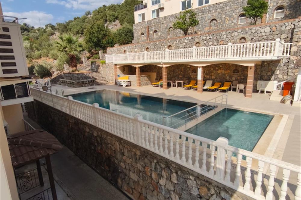 Fethiye Patlangıç'ta Deniz Manzaralı, Site İçinde Havuzlu Daire