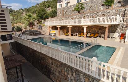 Fethiye Patlangıç'ta Deniz Manzaralı, Site İçinde Havuzlu Daire