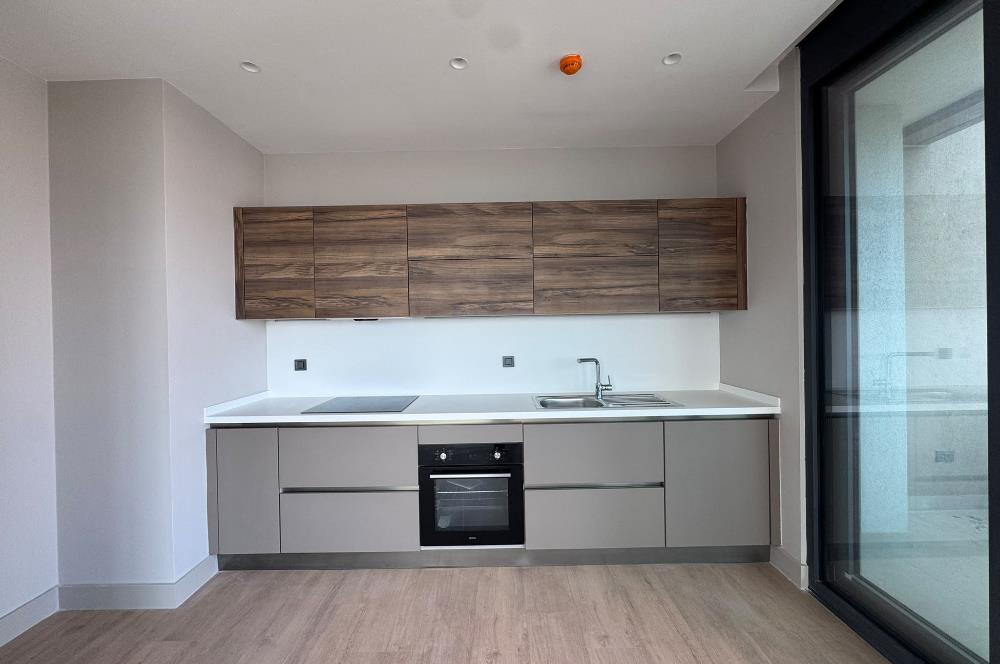 Alsancak Evora'da Deniz Manzaralı Sıfır 2+1 Kiralık Daire