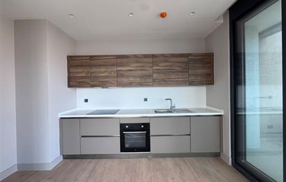 Alsancak Evora'da Deniz Manzaralı Sıfır 2+1 Kiralık Daire