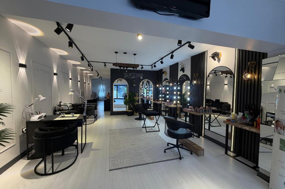 ZEKERİYAKÖY ÇARŞIDA DONANIMLI DEVREN KİRALIK GÜZELLİK SALONU