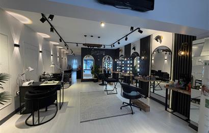 ZEKERİYAKÖY ÇARŞIDA DONANIMLI DEVREN KİRALIK GÜZELLİK SALONU