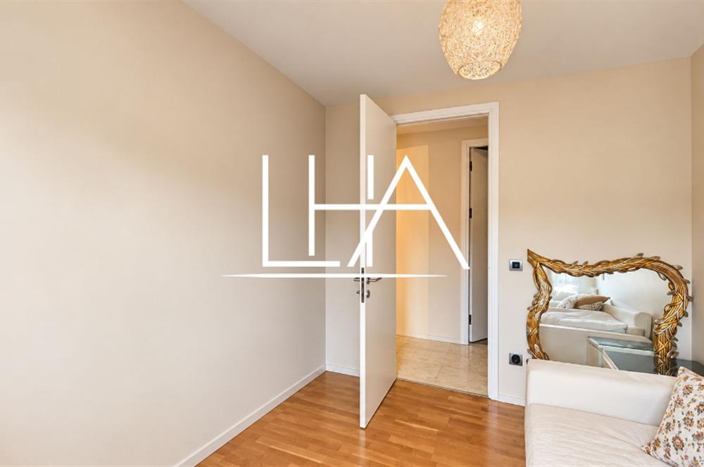 CENTURY 21'DEN KEMERIFE 21 SİTESİNDE EŞYALI KİRALIK 2+1 DAİRE