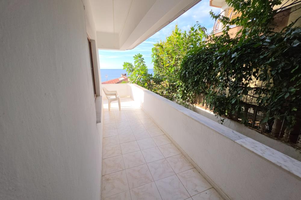 YALOVA ÇINARÇIK ESNKÖY KANARYA MEVKİNDE HARİKA TERS DUBLEX DAİRE