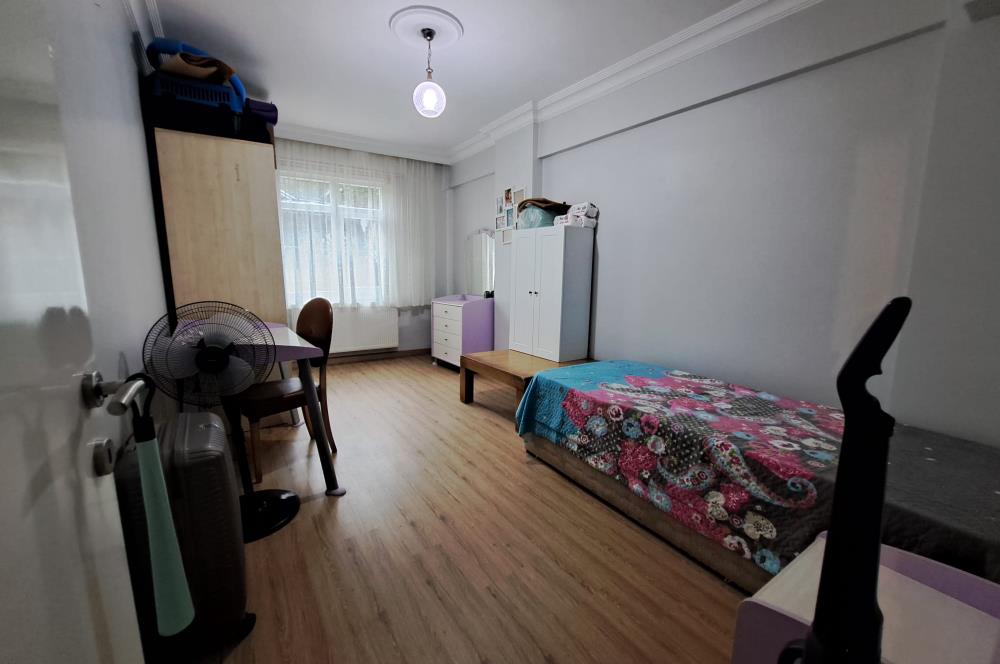 Ümraniye Cengiz Topel Caddesine ve Metroya Komşu Geniş 3+1 100m2