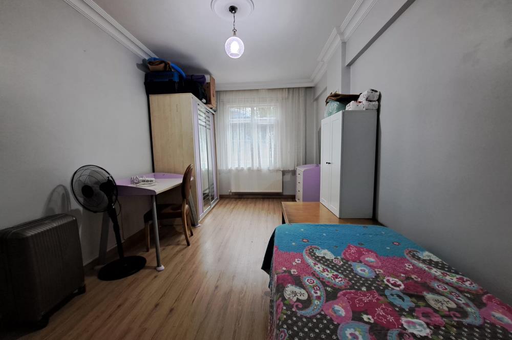 Ümraniye Cengiz Topel Caddesine ve Metroya Komşu Geniş 3+1 100m2