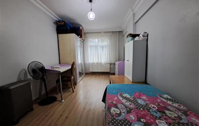 Ümraniye Cengiz Topel Caddesine ve Metroya Komşu Geniş 3+1 100m2