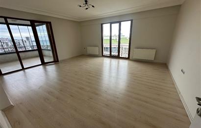C21 UZMAN’dan HALİÇPARK SİTESİ KİRALIK 3+1