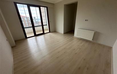C21 UZMAN’dan HALİÇPARK SİTESİ KİRALIK 3+1