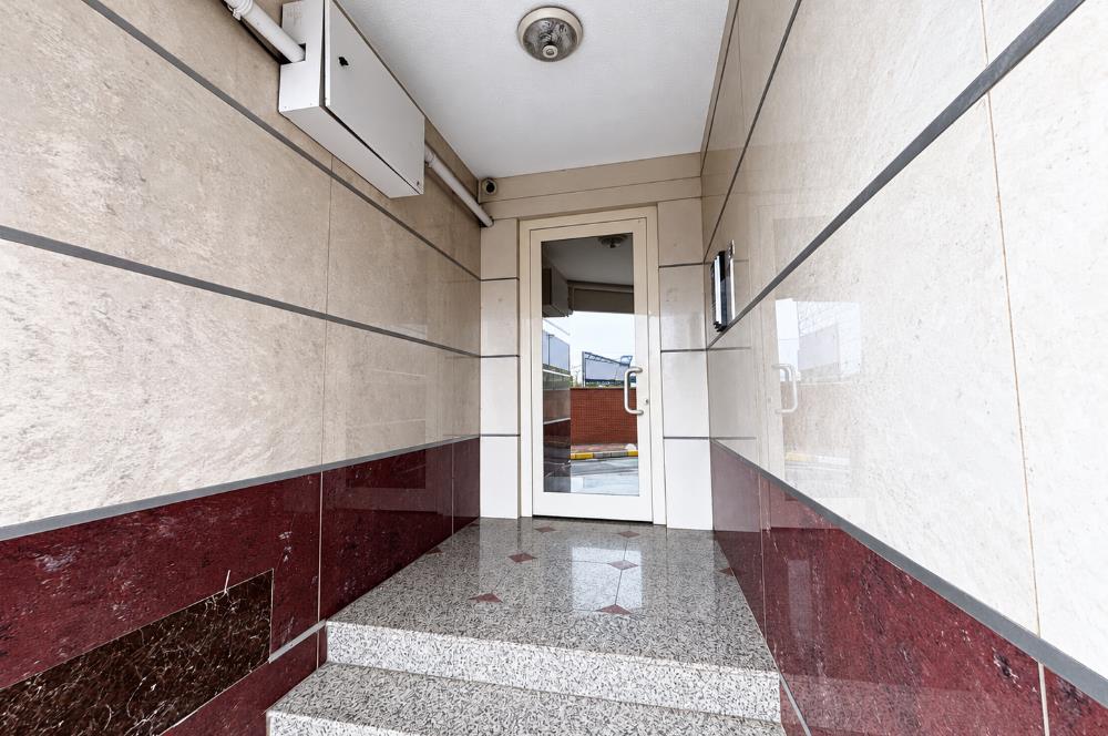 Fenerbahçe Kalamış'ta Eşyalı Kiralık Ofis