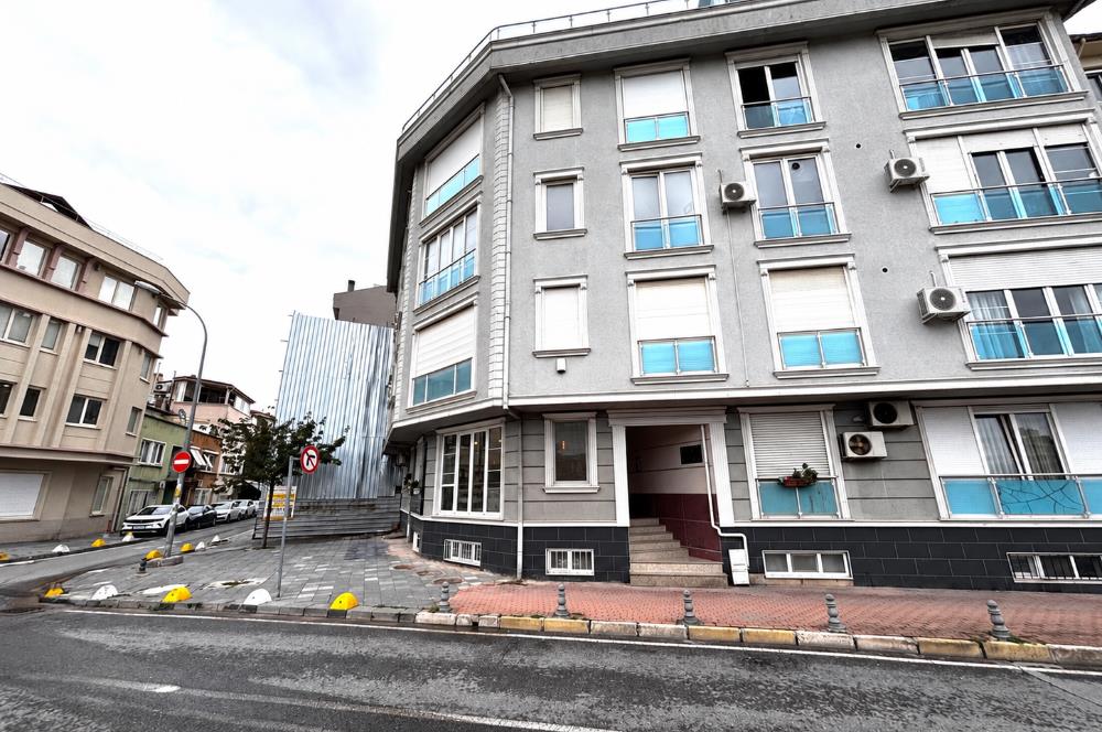 Fenerbahçe Kalamış'ta Eşyalı Kiralık Ofis