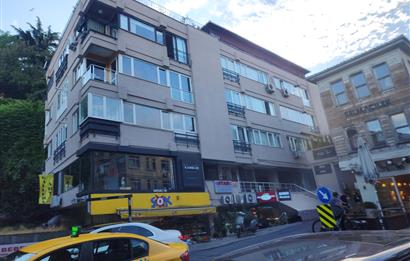 C21 Neodan Bebek'te Sahile Adım Mesafesinde Prestijli 3+1 Daire