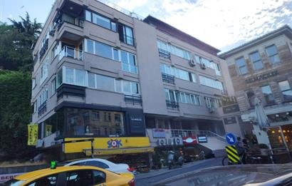 C21 Neodan Bebek'te Sahile Adım Mesafesinde Prestijli 3+1 Daire