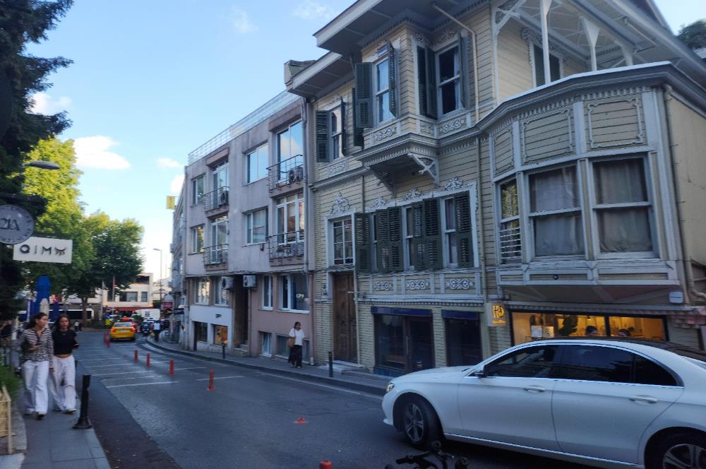 C21 Neodan Bebek'te Sahile Adım Mesafesinde Prestijli 3+1 Daire