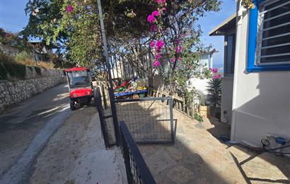 Bodrum Gümüşlük Full ve Kapanmaz Deniz Manzaralı Satılık Villa