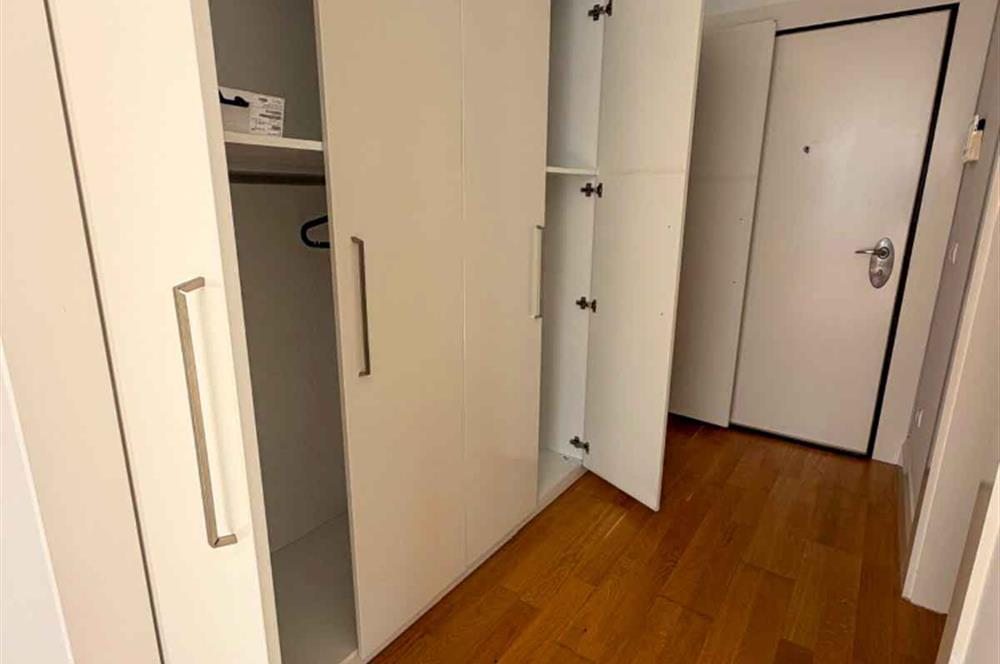 Fikirtepe Teknik Yapı'da Boş 1+1 Daire - 45m² Net