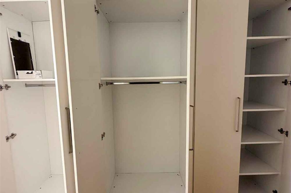 Fikirtepe Teknik Yapı'da Boş 1+1 Daire - 45m² Net