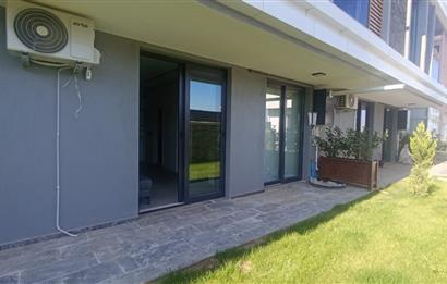C21 LOFT'TAN SERVERGAZİ'DE HAVUZLU SİTEDE EŞYALI SATILIK 1+1
