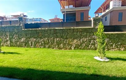 C21 LOFT'TAN SERVERGAZİ'DE HAVUZLU SİTEDE EŞYALI SATILIK 1+1