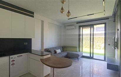 C21 LOFT'TAN SERVERGAZİ'DE HAVUZLU SİTEDE EŞYALI SATILIK 1+1