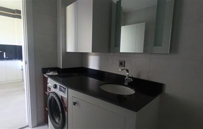 C21 LOFT'TAN SERVERGAZİ'DE HAVUZLU SİTEDE EŞYALI SATILIK 1+1