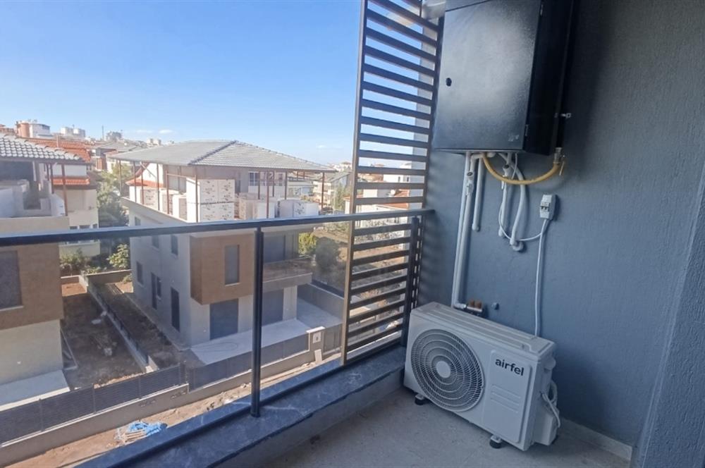 C21 LOFT'TAN SERVERGAZİ'DE HAVUZLU SİTEDE EŞYALI SATILIK 1+1