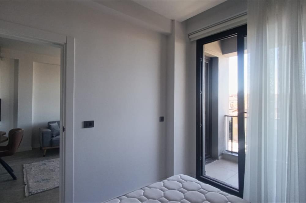 C21 LOFT'TAN SERVERGAZİ'DE HAVUZLU SİTEDE EŞYALI SATILIK 1+1
