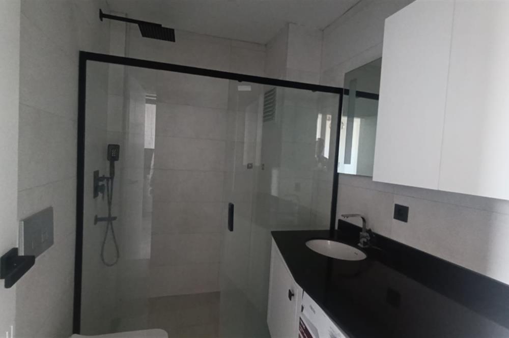C21 LOFT'TAN SERVERGAZİ'DE HAVUZLU SİTEDE EŞYALI SATILIK 1+1