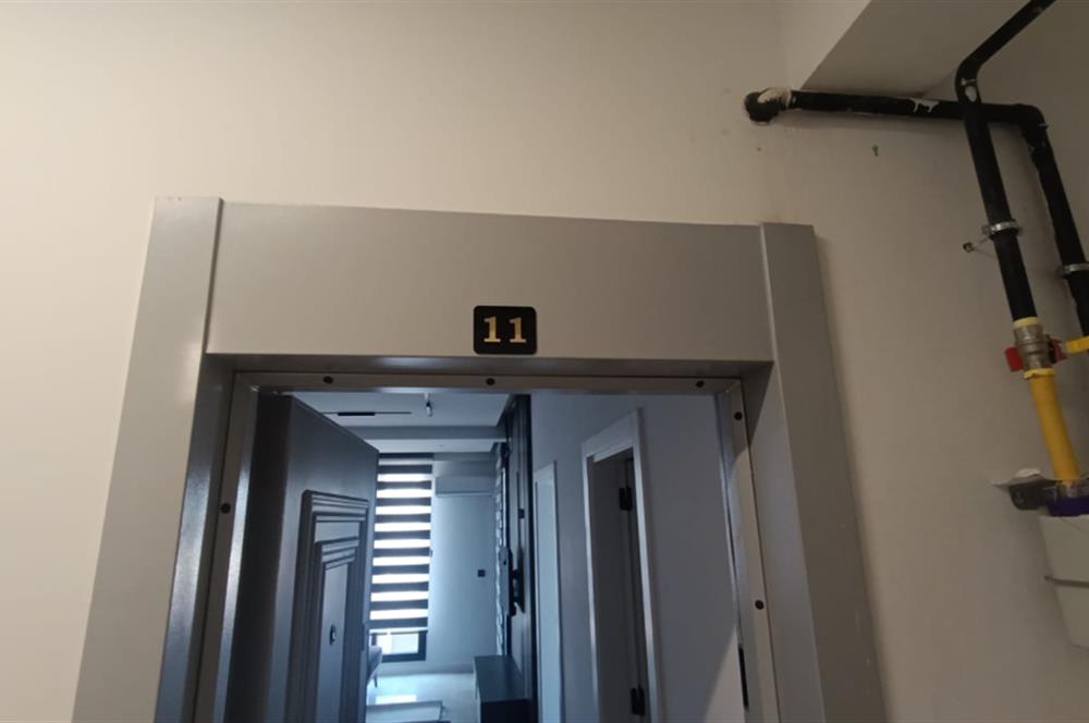 C21 LOFT'TAN SERVERGAZİ'DE HAVUZLU SİTEDE EŞYALI SATILIK 1+1