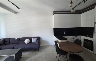 C21 LOFT'TAN SERVERGAZİ'DE HAVUZLU SİTEDE EŞYALI SATILIK 2+1