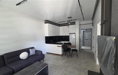 C21 LOFT'TAN SERVERGAZİ'DE HAVUZLU SİTEDE EŞYALI SATILIK 1+1