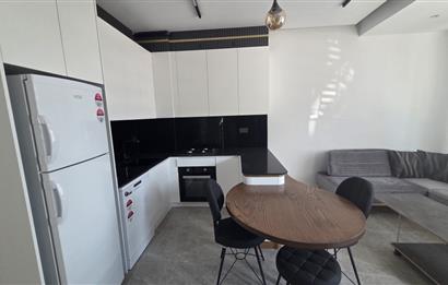 C21 LOFT'TAN SERVERGAZİ'DE HAVUZLU SİTEDE EŞYALI SATILIK 2+1